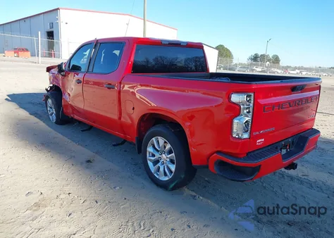 2022 Chevrolet Silverado 1500 2Wd Short Bed Custom z USA, uszkodzony, nr VIN 1GCPABEK6NZ631906